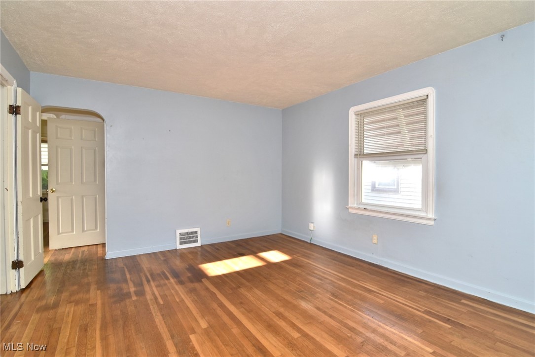 11909 Mortimer Avenue Cleveland OH 44111