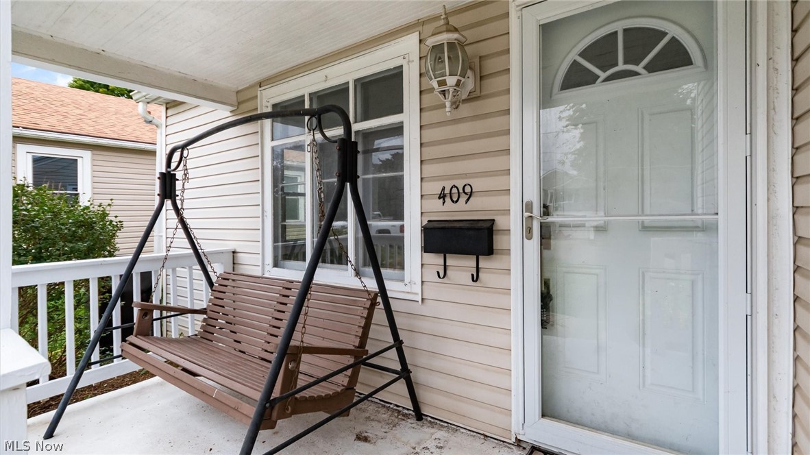 409 Smithfield Avenue Zanesville OH 43701