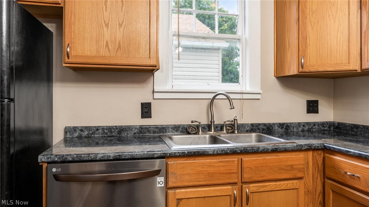 409 Smithfield Avenue Zanesville OH 43701