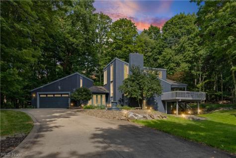 1049 N Medina Line Road Akron OH 44333