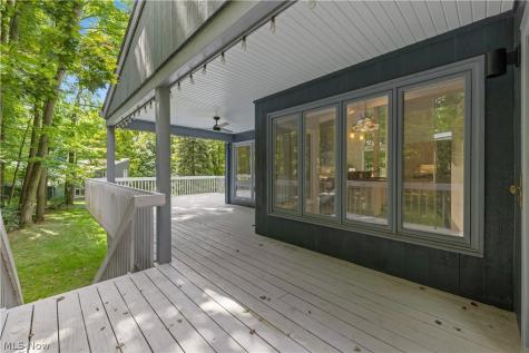 1049 N Medina Line Road Akron OH 44333