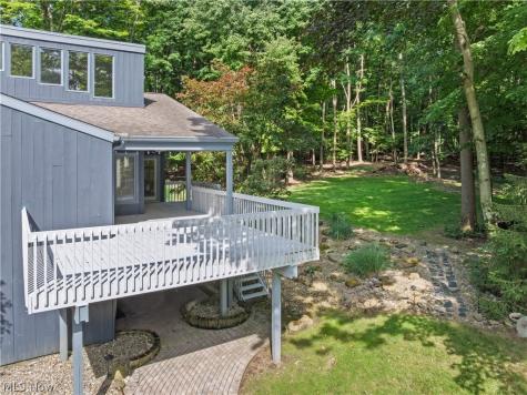 1049 N Medina Line Road Akron OH 44333