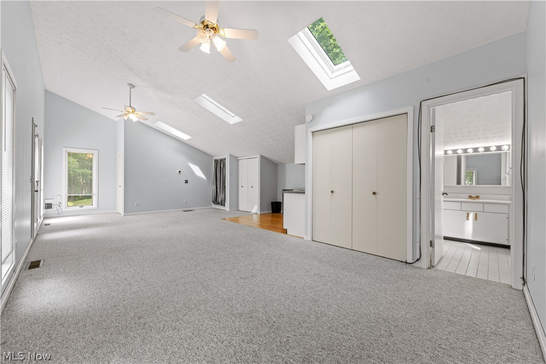 1049 N Medina Line Road Akron OH 44333