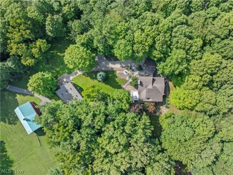 1049 N Medina Line Road Akron OH 44333