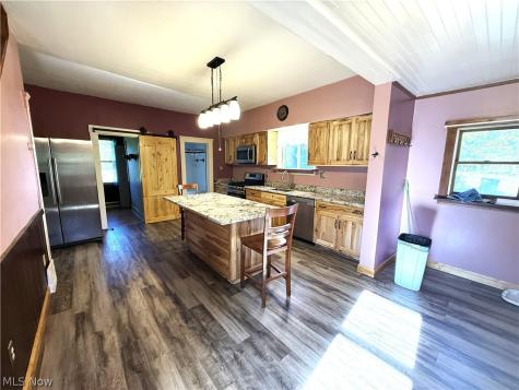 10302 State Road North Royalton OH 44133