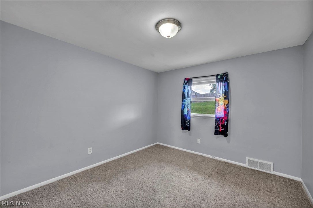 5814 Lake Cable Avenue NW Canton OH 44718