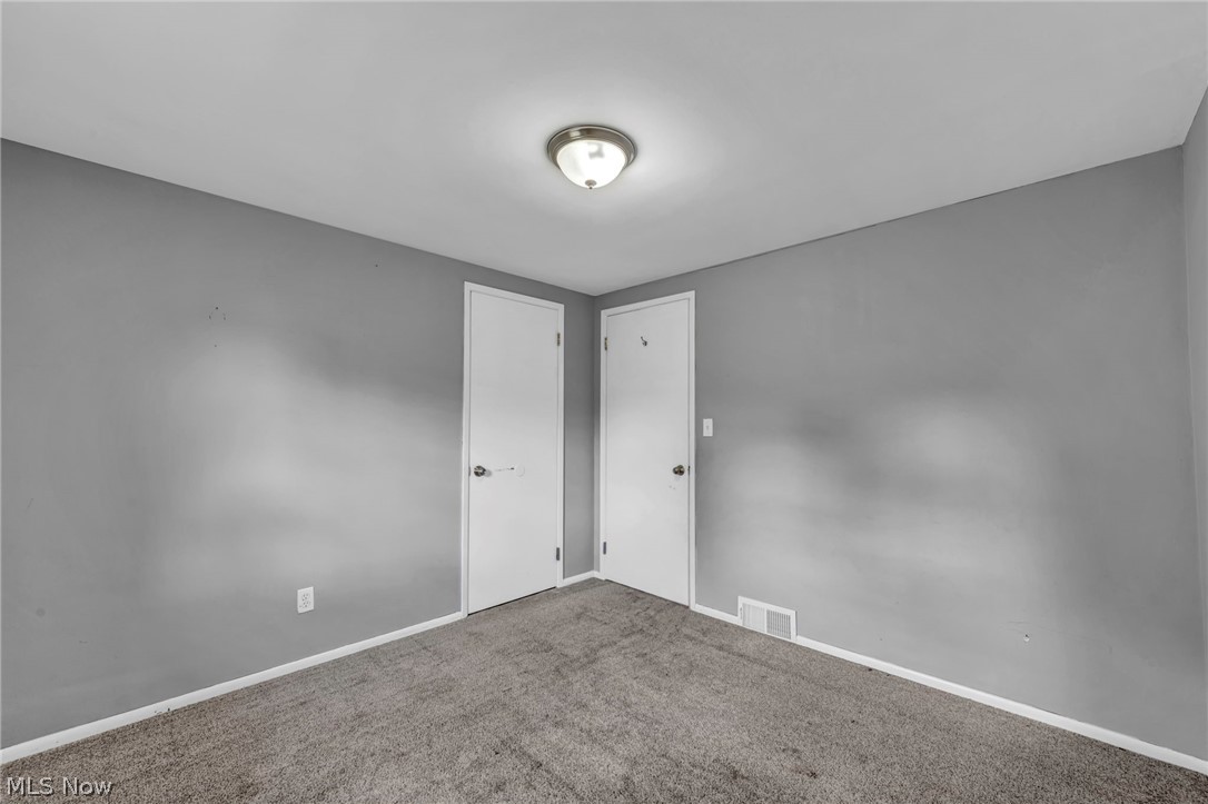 5814 Lake Cable Avenue NW Canton OH 44718