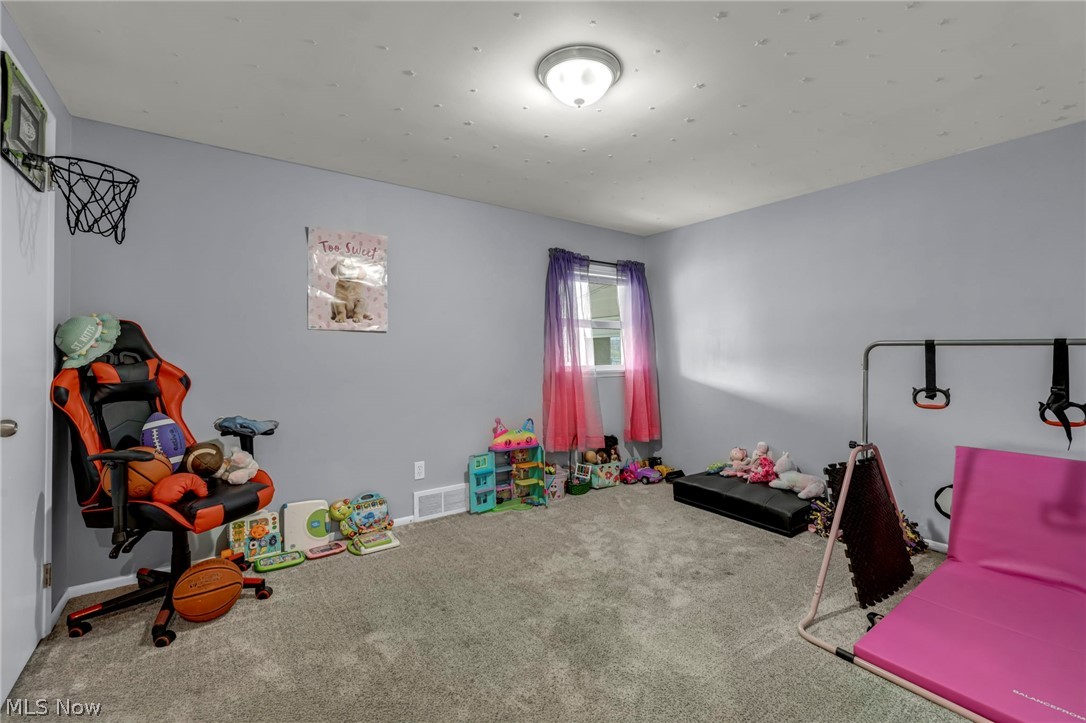 5814 Lake Cable Avenue NW Canton OH 44718
