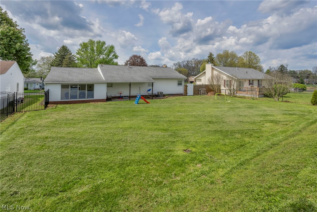 5814 Lake Cable Avenue NW Canton OH 44718
