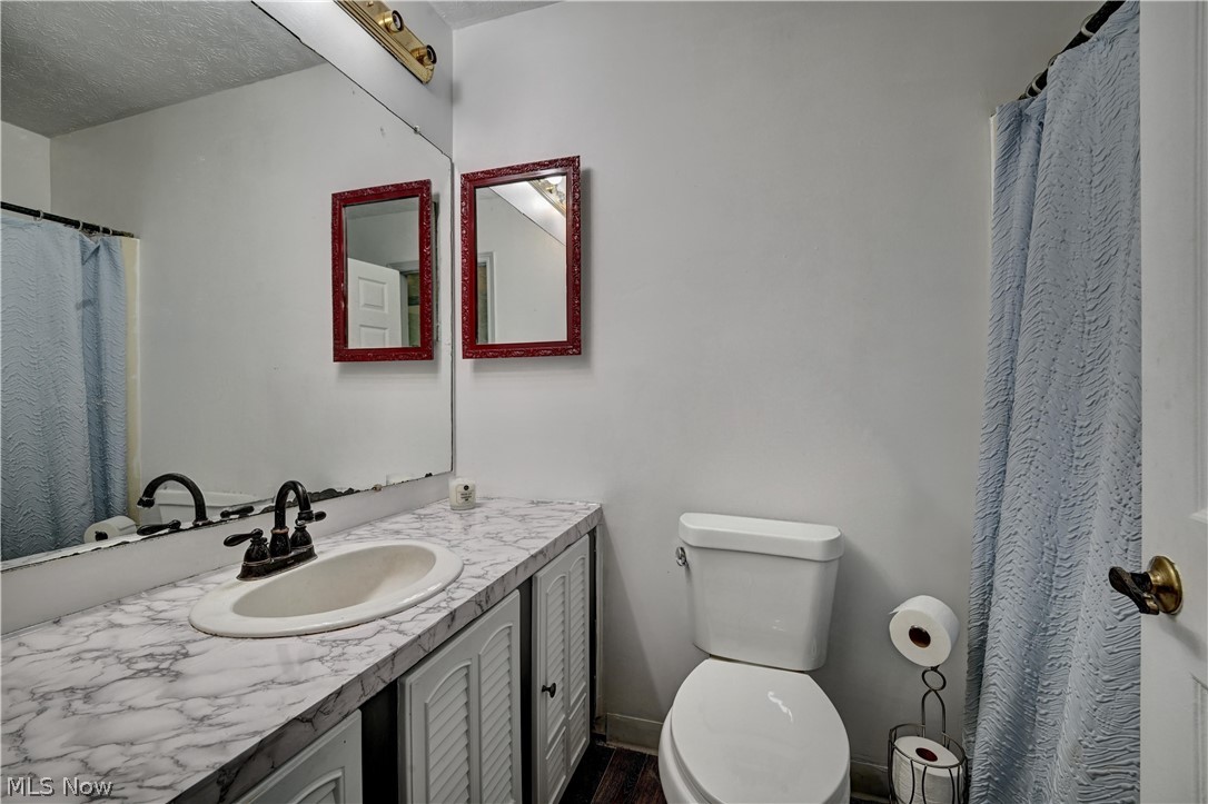 592 Hilan Avenue SW New Philadelphia OH 44663