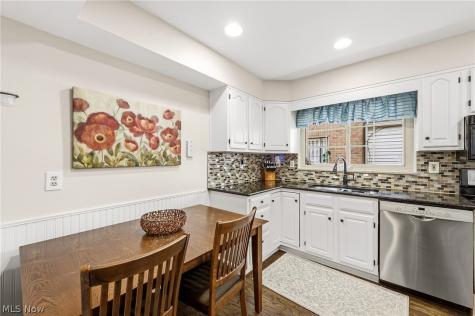 3202 W 165th Street Cleveland OH 44111