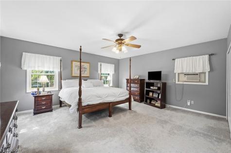 3202 W 165th Street Cleveland OH 44111