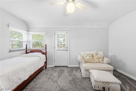 3202 W 165th Street Cleveland OH 44111