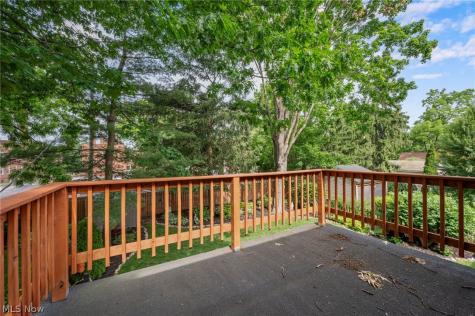 3202 W 165th Street Cleveland OH 44111