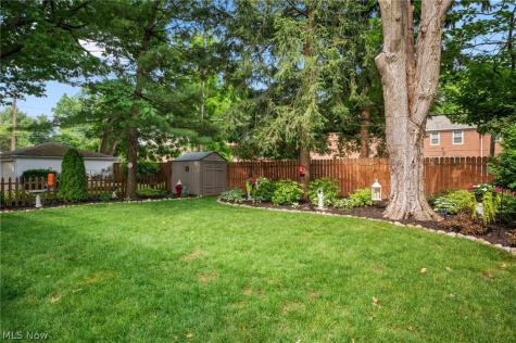 3202 W 165th Street Cleveland OH 44111