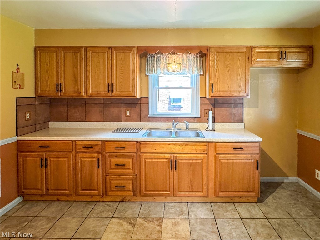 1339 Douglas Avenue Youngstown OH 44502