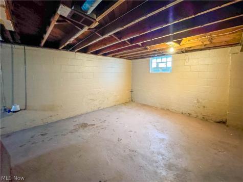 1339 Douglas Avenue Youngstown OH 44502