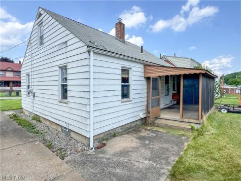 1339 Douglas Avenue Youngstown OH 44502