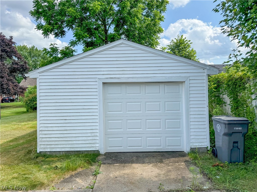 1339 Douglas Avenue Youngstown OH 44502