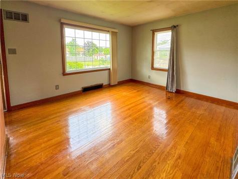 1339 Douglas Avenue Youngstown OH 44502