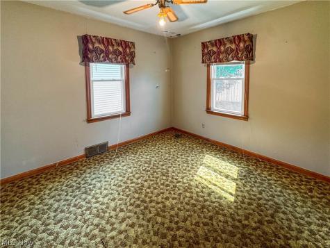 1339 Douglas Avenue Youngstown OH 44502
