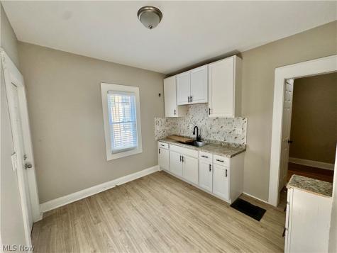 10818 Bryant Avenue Cleveland OH 44108