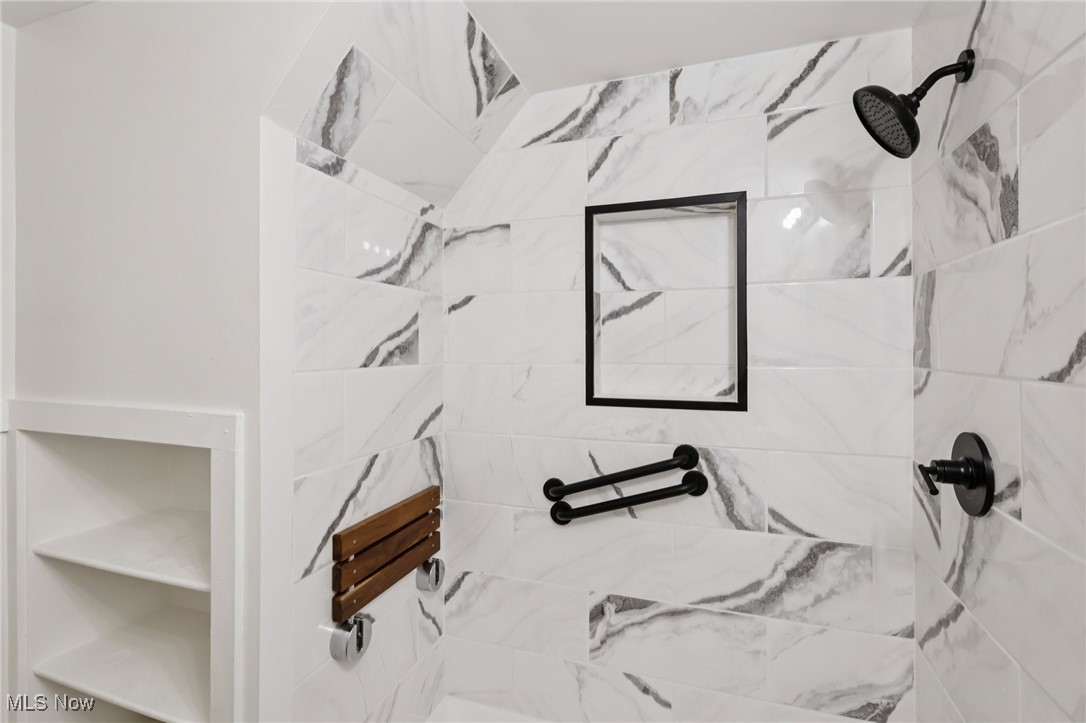 3971 E 71st Street Cleveland OH 44105