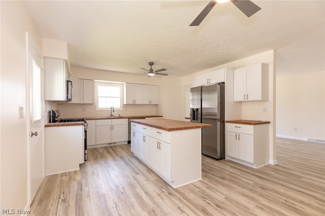 5258 Main Avenue North Ridgeville OH 44039