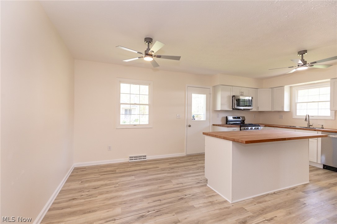 5258 Main Avenue North Ridgeville OH 44039