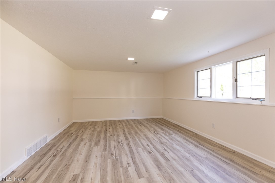 5258 Main Avenue North Ridgeville OH 44039
