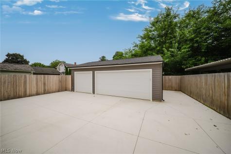 1217 Hankins Road NE Massillon OH 44646