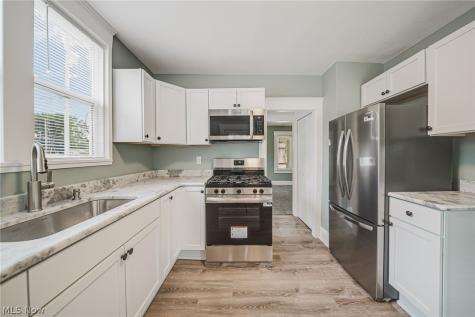 1217 Hankins Road NE Massillon OH 44646