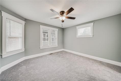1217 Hankins Road NE Massillon OH 44646