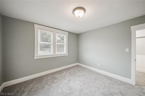 1217 Hankins Road NE Massillon OH 44646