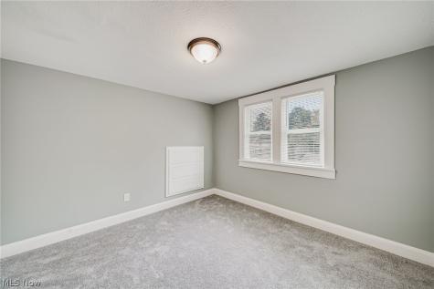 1217 Hankins Road NE Massillon OH 44646