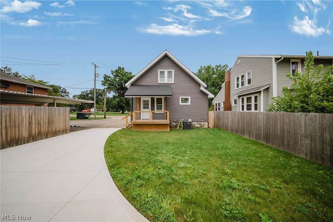 1217 Hankins Road NE Massillon OH 44646