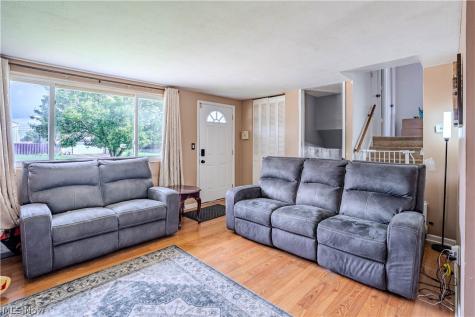 15979 Southway Drive Brook Park OH 44142