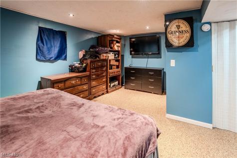 15979 Southway Drive Brook Park OH 44142
