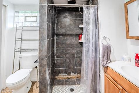 15979 Southway Drive Brook Park OH 44142