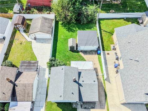 15979 Southway Drive Brook Park OH 44142