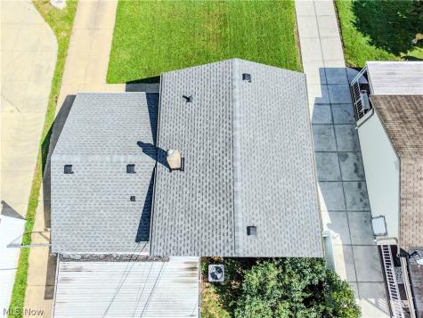 15979 Southway Drive Brook Park OH 44142