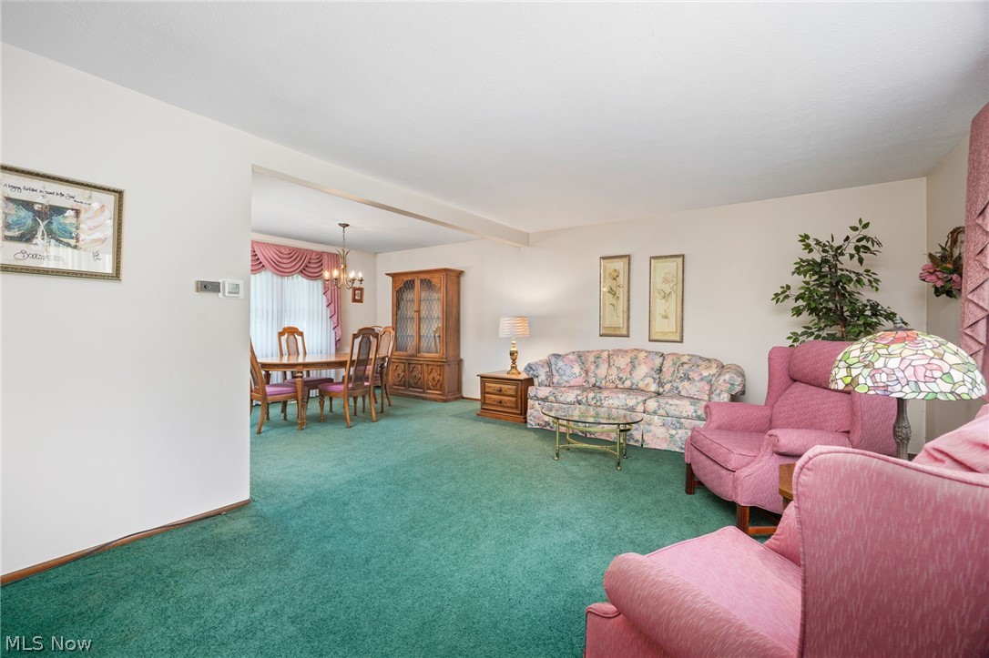 8152 Twin Oaks Drive Broadview Heights OH 44147