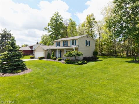 8152 Twin Oaks Drive Broadview Heights OH 44147