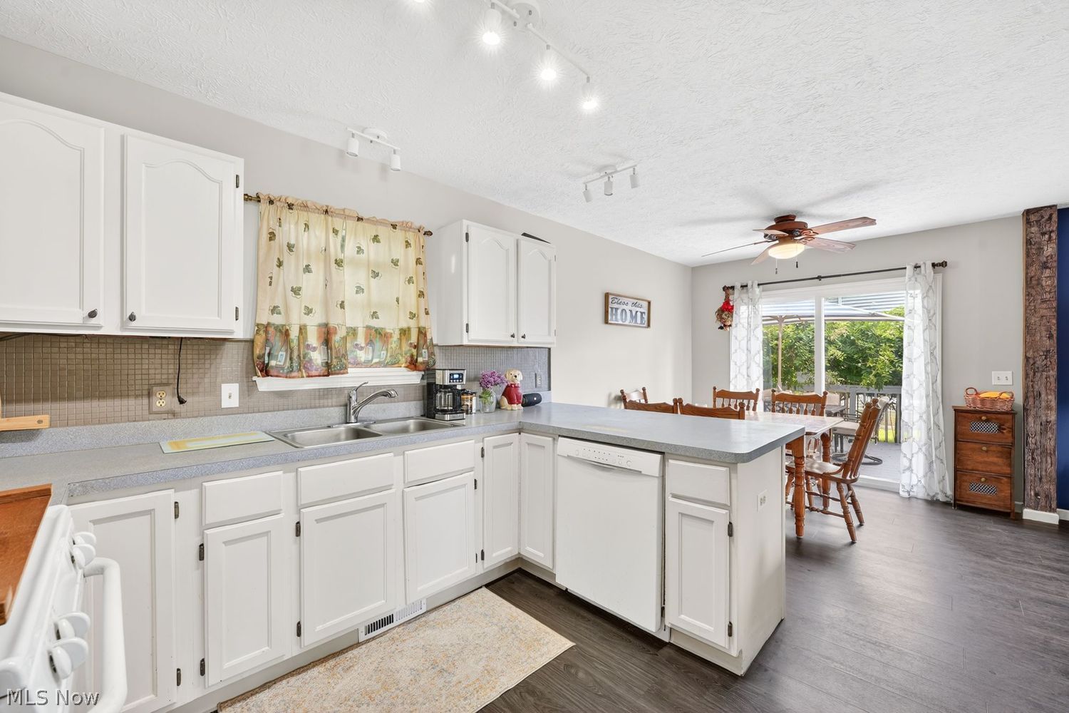 5646 Ridgeview Boulevard North Ridgeville OH 44039