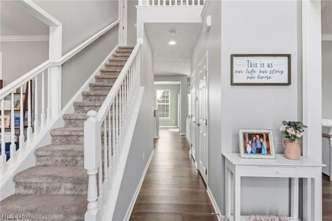 148 Wellford Way Brunswick OH 44212