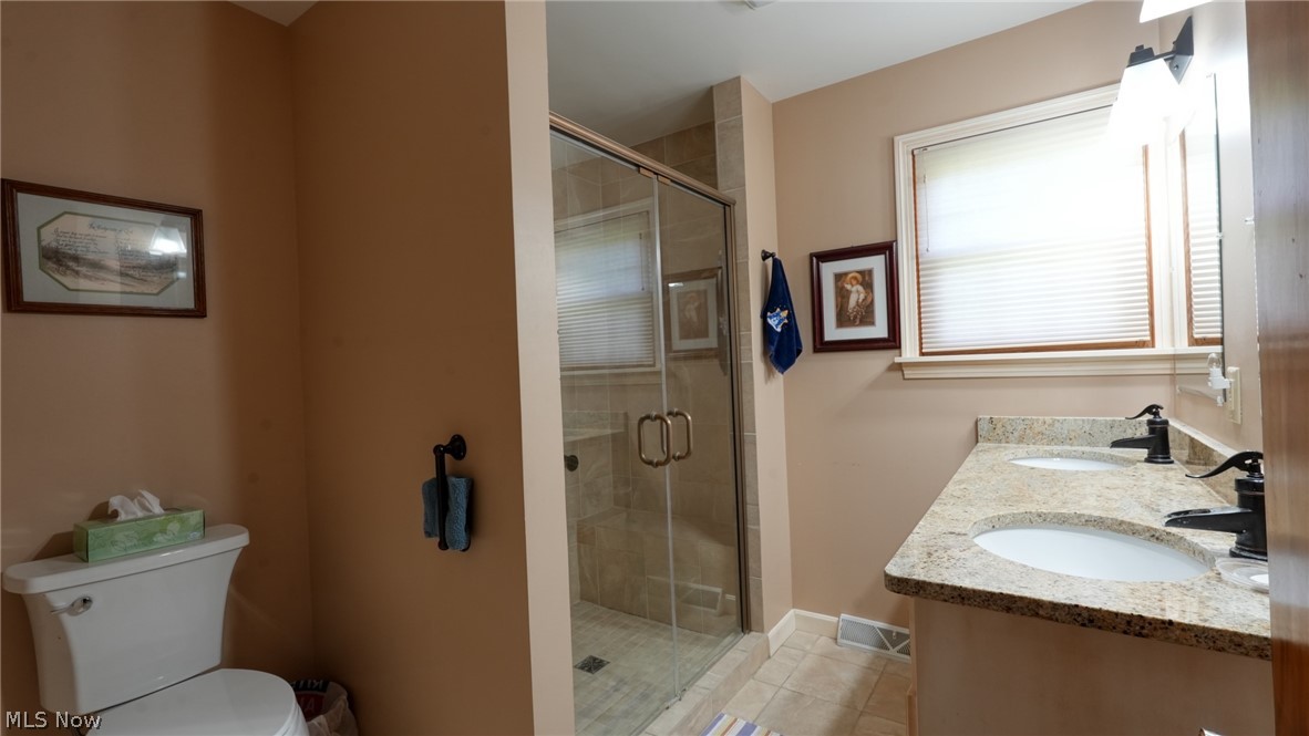 6282 Belvedere Cambridge OH 43725