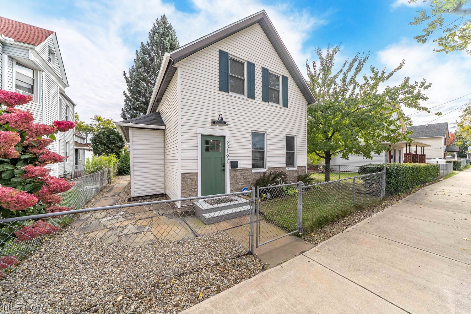 3319 Hancock Avenue Cleveland OH 44113