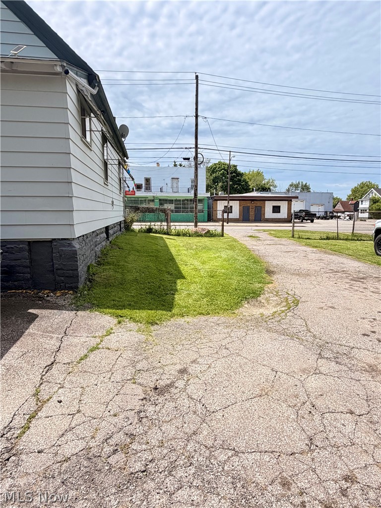 3345 Elyria Avenue Lorain OH 44055