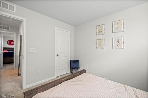 4771 Olivia Way Lorain OH 44053