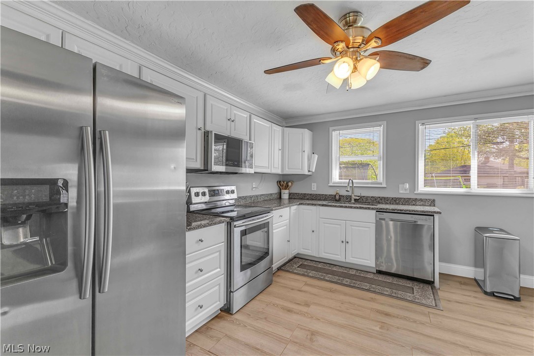 6355 Dellrose Drive Parma Heights OH 44130